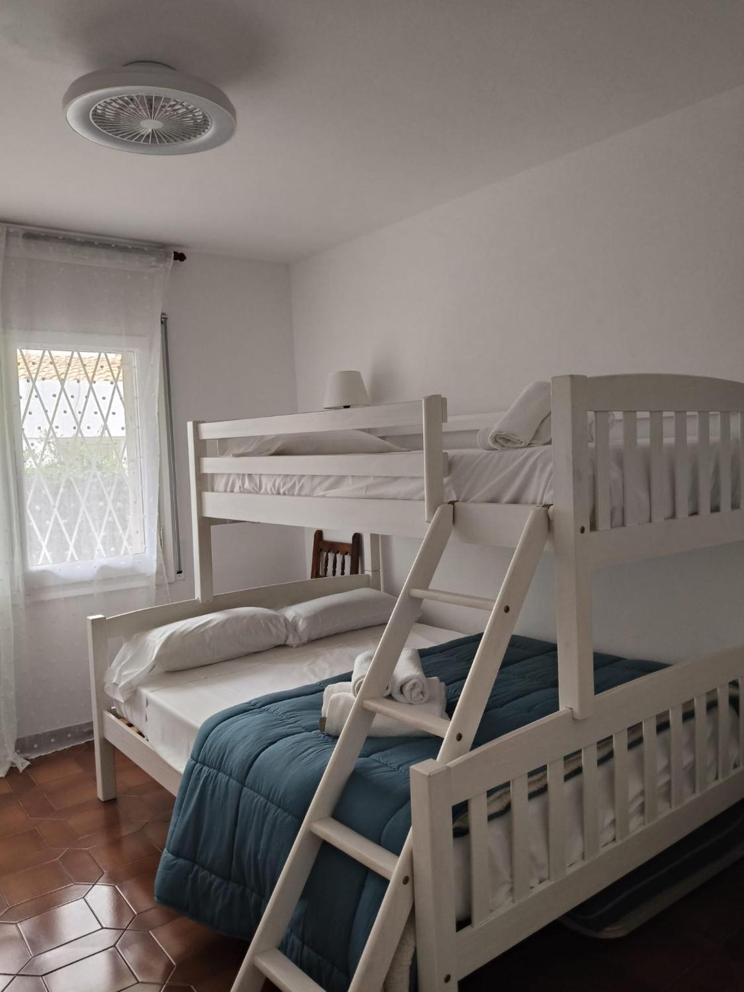 Apartament Familiar Tranquil A 普拉加德阿罗 外观 照片